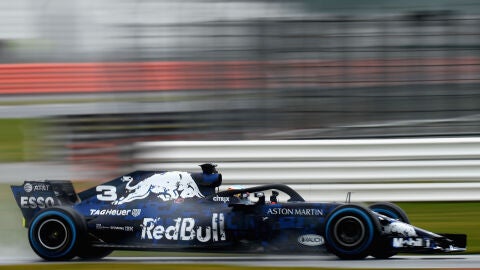 El RB14 de Ricciardo, rodando en Silverstone