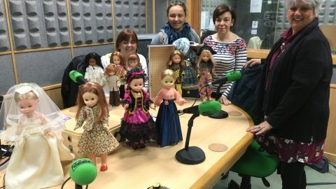 Hoy nos han visitado un grupo de amigas a las que les une su pasi&oacute;n por la famosa "mu&ntilde;eca Nancy".