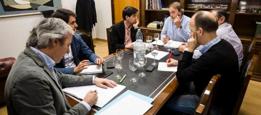 Reunión grupos oposición Reunión grupos oposición
