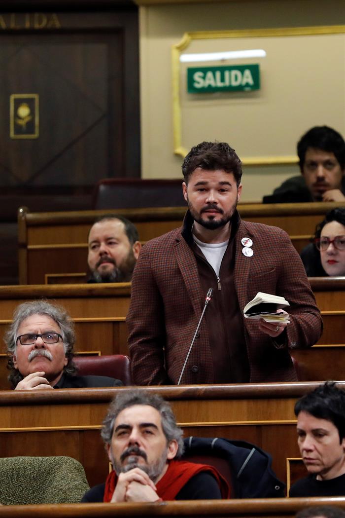 Rufián defiende que Anna Gabriel no huye, sino que España se acerca a Turquía Rufián defiende que Anna Gabriel no huye, sino que España se acerca a Turquía