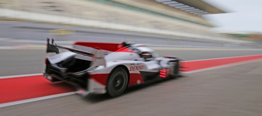 Alonso en el "TS050 Hybrid" de Toyota Alonso en el "TS050 Hybrid" de Toyota