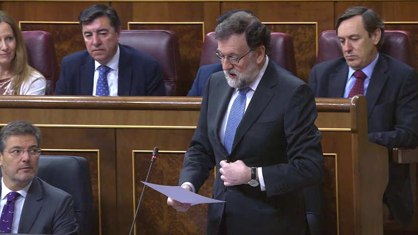 Rajoy afea al PSOE falta de patriotismo por no apoyar a Luis de Guindos y a Elena Valenciano Rajoy afea al PSOE falta de patriotismo por no apoyar a Luis de Guindos y a Elena Valenciano