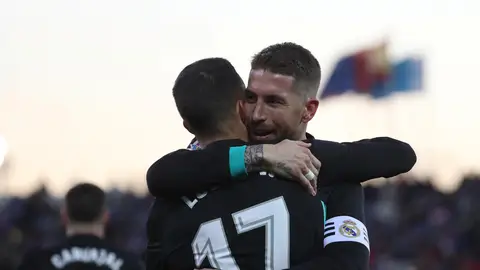 Lucas Vázquez celebra con Sergio Ramos su gol contra el Leganés Lucas Vázquez celebra con Sergio Ramos su gol contra el Leganés