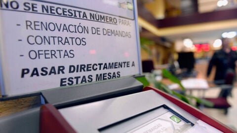 Interior de una oficina de Empleo de Castilla y L&eacute;on