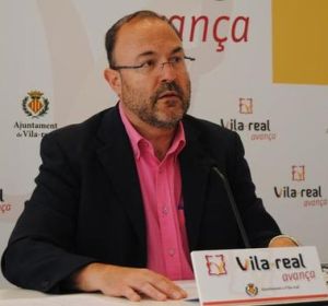 El regidor de Territori Emilio Obiol ha anunciat que hi han problemes tècnics en el projecte de la ronda i que conselleria deu solventar. El regidor de Territori Emilio Obiol ha anunciat que hi han problemes tècnics en el projecte de la ronda i que conselleria deu solventar.