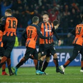 Los jugadores del Shakhtar celebran uno de los goles contra la Roma
