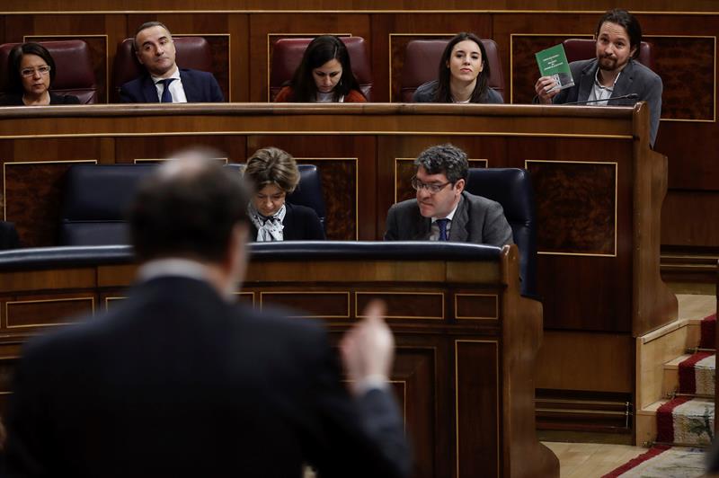 Rajoy intentará presentar los Presupuestos "a tiempo" e Iglesias le exige que "dé la cara" Rajoy intentará presentar los Presupuestos "a tiempo" e Iglesias le exige que "dé la cara"