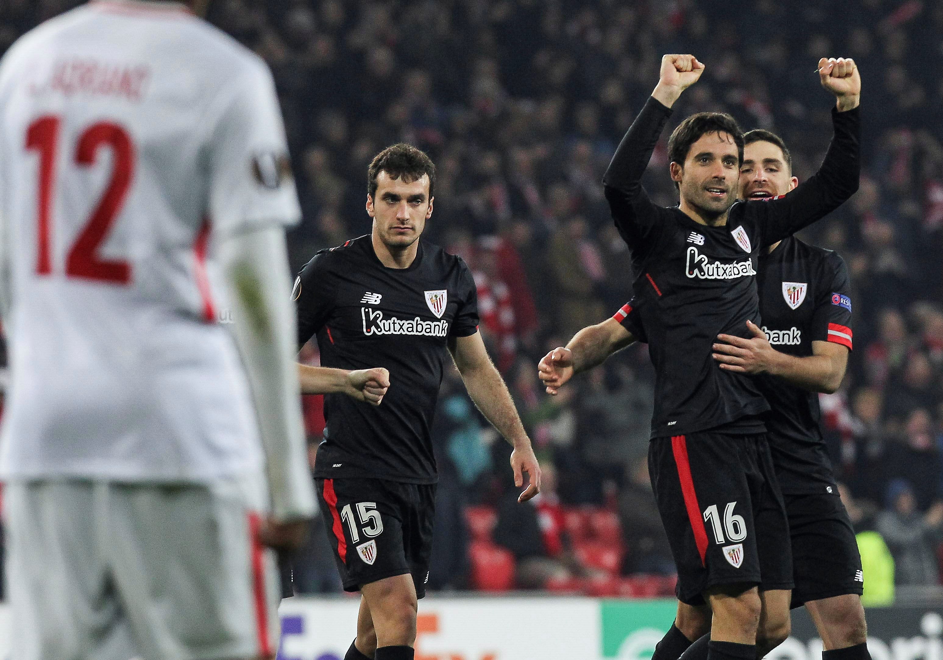 El Athletic sufre para meterse en octavos tras perder contra el Spartak El Athletic sufre para meterse en octavos tras perder contra el Spartak