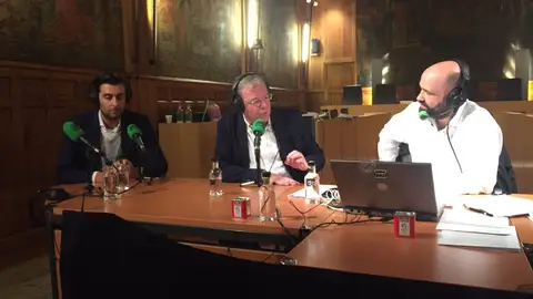 Antonio Silván, alcalde de León, y Antonio Váquez, empresario, con David del Cura Antonio Silván, alcalde de León, y Antonio Váquez, empresario, con David del Cura