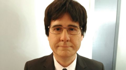 Joaqu&iacute;n Reyes caracterizado de Carles Puigdemont