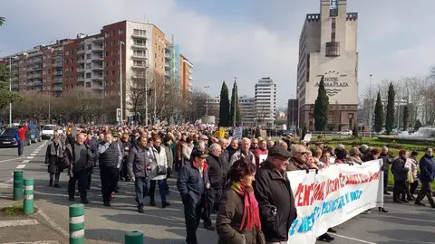 Por una pensión digna. Por una pensión digna.