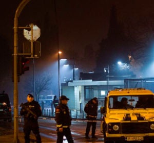 Policía en Montenegro tras el ataque contra la embajada de Estados Unidos Policía en Montenegro tras el ataque contra la embajada de Estados Unidos