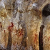 Pinturas en la cueva de La Pasiega, Cantabria, realizadas por neandertales
