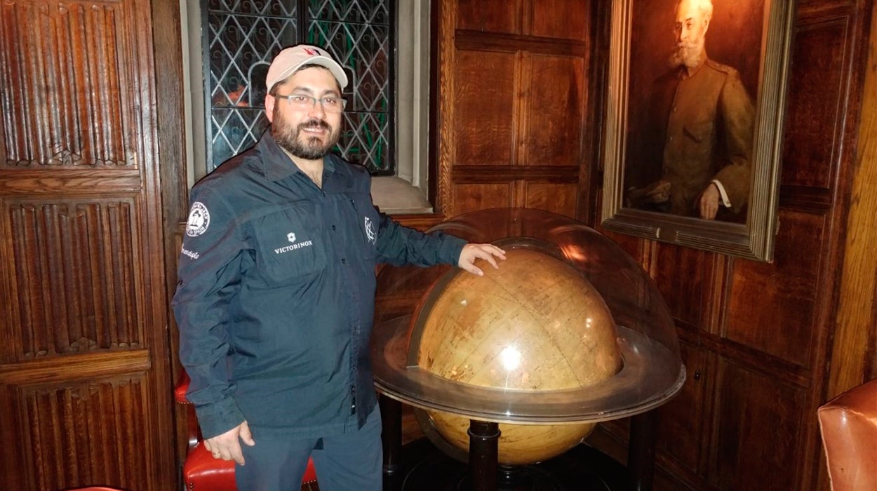 El Explorador y maestro ciudadrealeño Manuel José Carpintero protagonista en el 25 aniversario de National Geographic España El Explorador y maestro ciudadrealeño Manuel José Carpintero protagonista en el 25 aniversario de National Geographic España