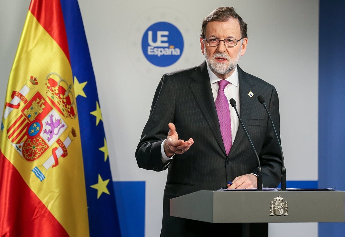 Rajoy, sobre la huida de Rovira: "Si un juez cita, hay que comparecer" Rajoy, sobre la huida de Rovira: "Si un juez cita, hay que comparecer"