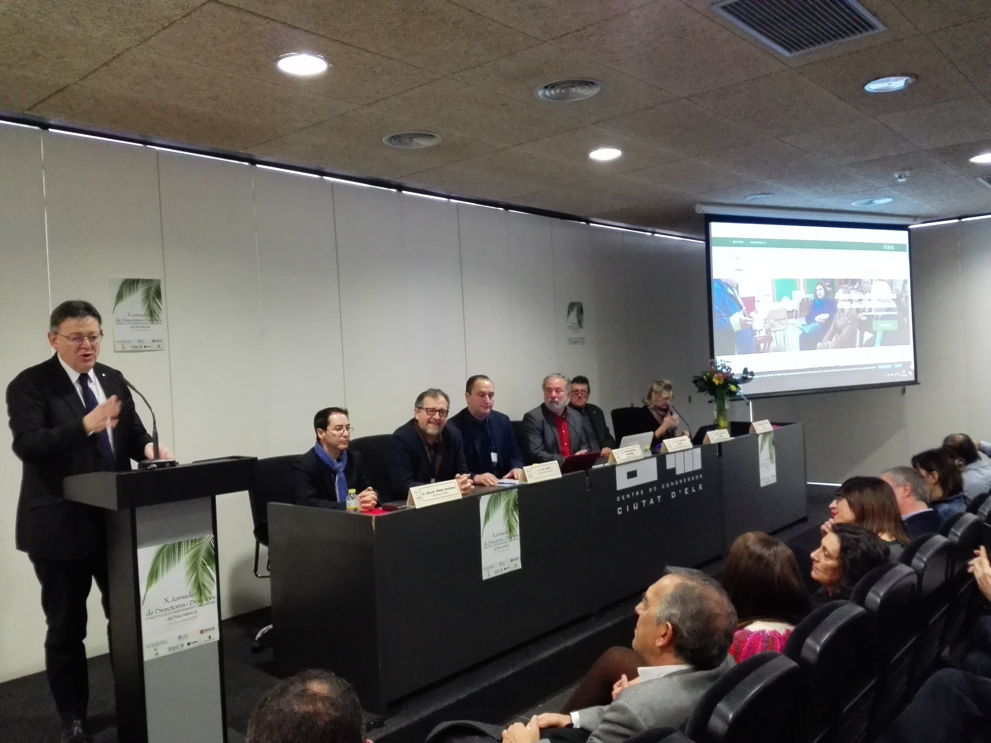 Puig compromete el inicio de las obras del IES 11 y de los colegios La Paz y Las Bayas para este 2018 Puig compromete el inicio de las obras del IES 11 y de los colegios La Paz y Las Bayas para este 2018