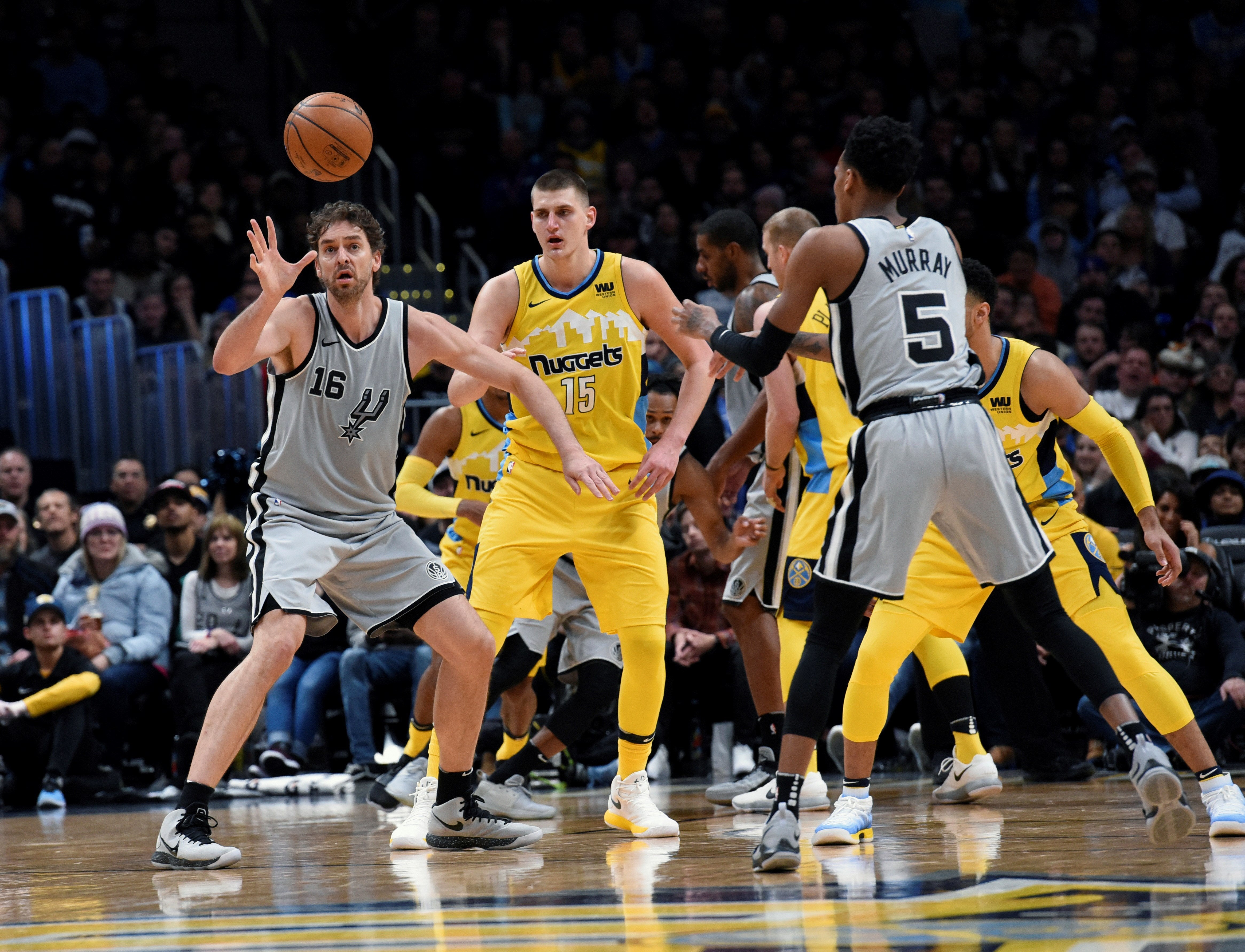 Un doble-doble de Pau Gasol no evita la derrota de los Spurs frente a los Nuggets Un doble-doble de Pau Gasol no evita la derrota de los Spurs frente a los Nuggets