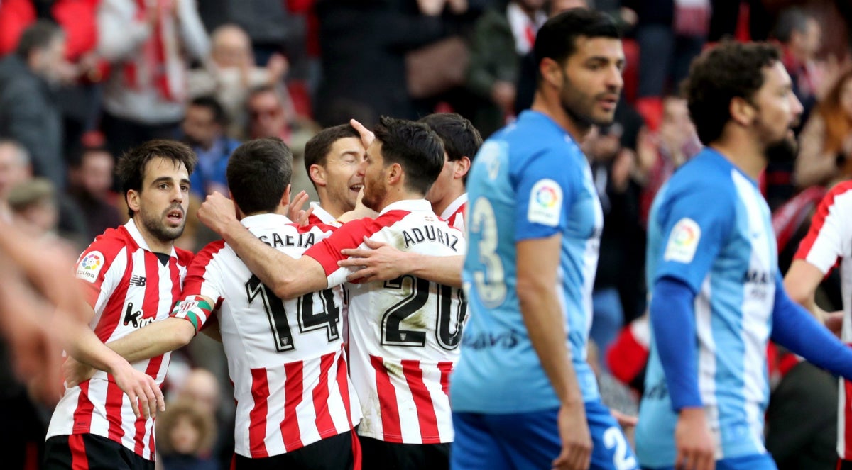 El Athletic remonta y gana a un Málaga con cada vez más aroma a Segunda El Athletic remonta y gana a un Málaga con cada vez más aroma a Segunda