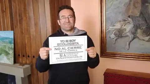 Eduardo Ibáñez de la Plataforma No al Cierre, Sí al Futuro, estuvo hoy en Palencia en la Onda. Palencia