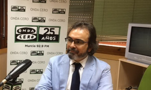 Pedro Rivera: "Se trata de homologar, normalizar e igualar el sueldo del personal eventual de gabinete" Pedro Rivera: "Se trata de homologar, normalizar e igualar el sueldo del personal eventual de gabinete"