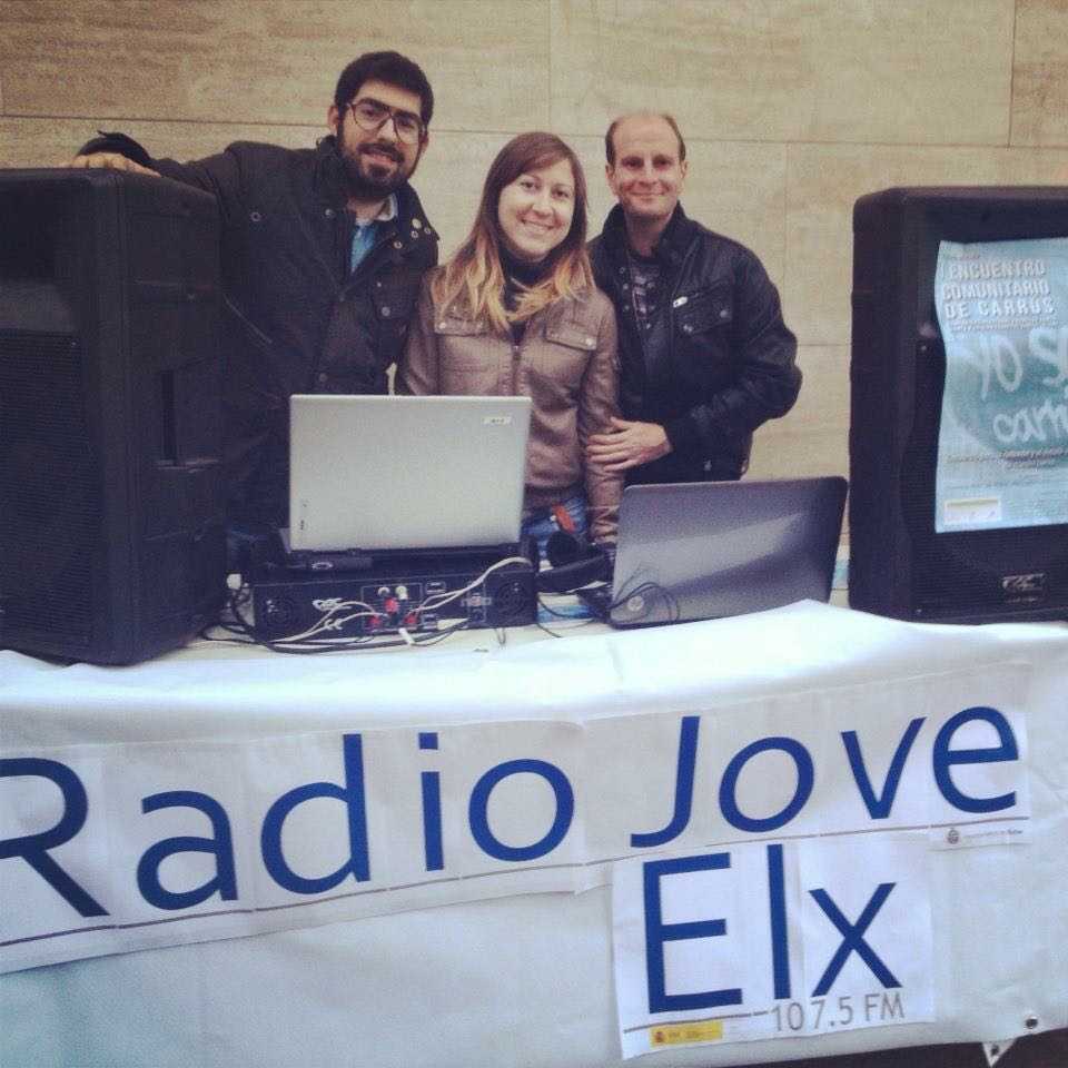 Los extrabajadores de Radio Jove Elx valoran denunciar al ayuntamiento por trabajar sin contrato dos días Los extrabajadores de Radio Jove Elx valoran denunciar al ayuntamiento por trabajar sin contrato dos días