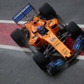 Fernando Alonso, rodando en el circuito de Cataluña