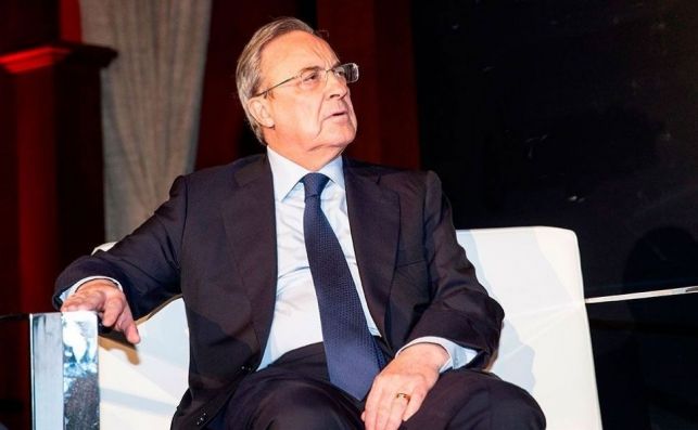Florentino responde al bombazo de Cristiano: "Lo importante es el club y en un día importante hay que celebrar esta Champions" Florentino responde al bombazo de Cristiano: "Lo importante es el club y en un día importante hay que celebrar esta Champions"