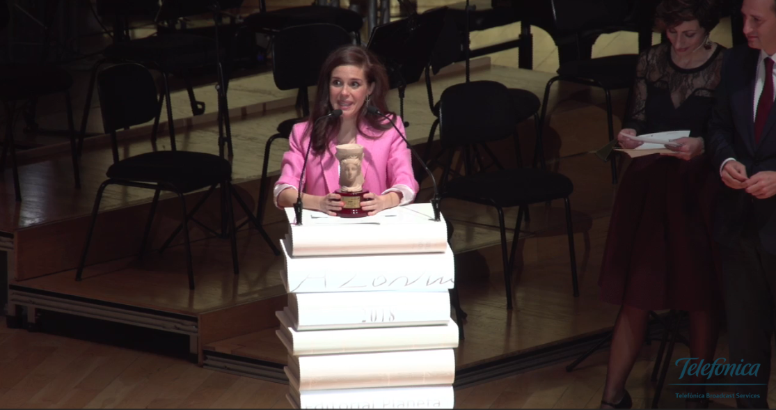 Nuria Gago Roca logra el Premio Azorín con "Quiéreme siempre" Nuria Gago Roca logra el Premio Azorín con "Quiéreme siempre"