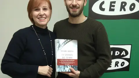 Álvaro Arbina nos presenta su nueva novela. La sinfonía del tiempo de Álvaro Arbina en Álava en la onda