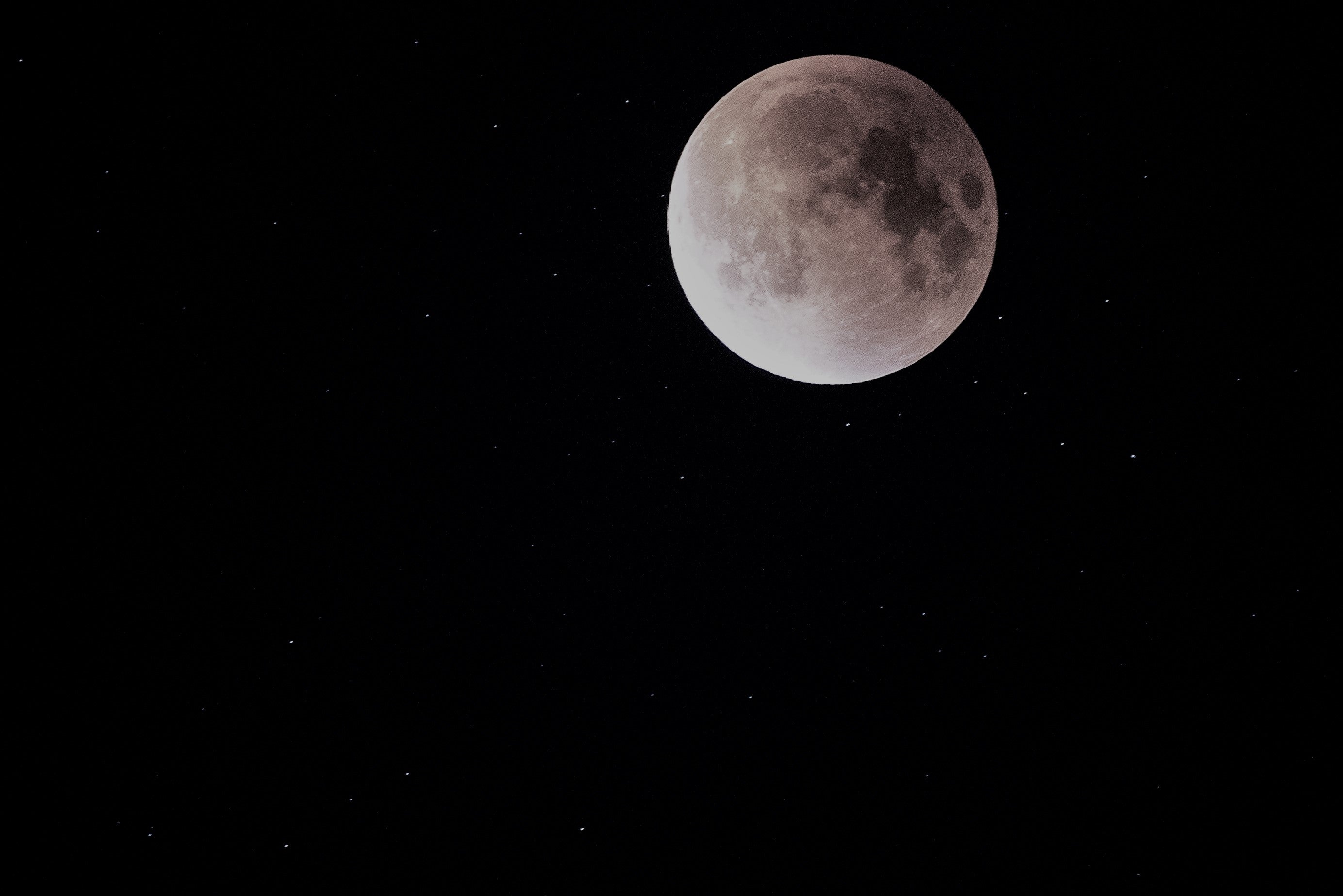 Oyentes: "Me depilo en luna menguante porque noto que el pelo me crece menos" Oyentes: "Me depilo en luna menguante porque noto que el pelo me crece menos"
