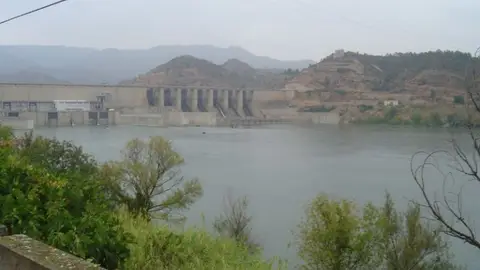 Embalse de Ribarroja Embalse de Ribarroja