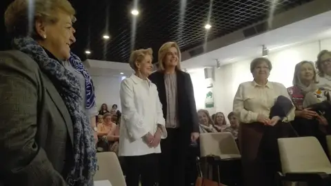 Fátima Bánez y Carmen Quintanilla durante la Asamblea de AFAMMER Fátima Bánez y Carmen Quintanilla durante la Asamblea de AFAMMER