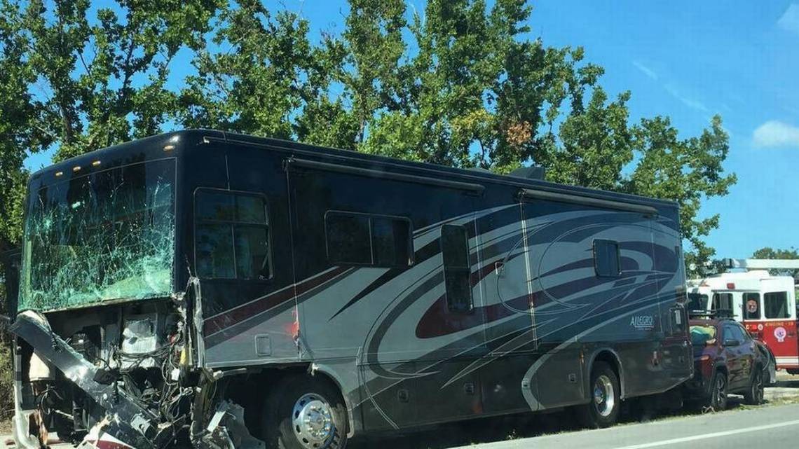 Mueren cuatro turistas españolas en un accidente de tráfico en Miami Mueren cuatro turistas españolas en un accidente de tráfico en Miami