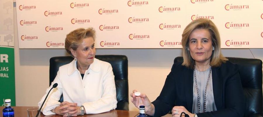 Fátima Báñez Fátima Báñez