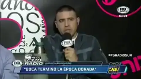 Riquelme carga contra el fútbol moderno: "Antes amábamos jugar al fútbol, no nos interesaba la 'Play' ni teníamos redes sociales" Riquelme carga contra el fútbol moderno: "Antes amábamos jugar al fútbol, no nos interesaba la 'Play' ni teníamos redes sociales"
