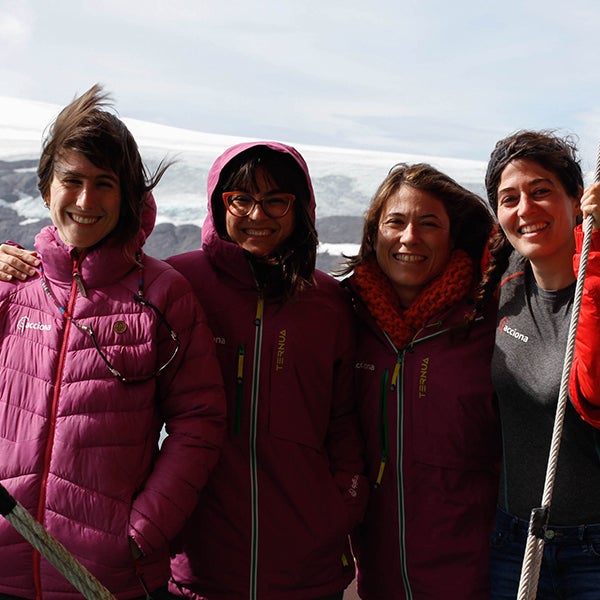 Científicas, españolas y premiadas por su lucha contra el cambio climático: "A las mujeres se nos tendría que valorar más" Científicas, españolas y premiadas por su lucha contra el cambio climático: "A las mujeres se nos tendría que valorar más"