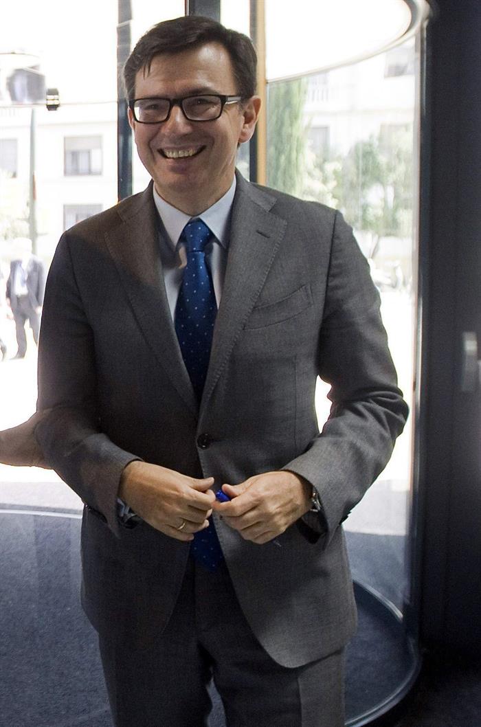 Escolano jurará este jueves ante el Rey en Zarzuela como ministro de Economía Escolano jurará este jueves ante el Rey en Zarzuela como ministro de Economía