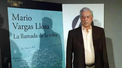 Mario Vargas Llosa presenta 'La llamada de la tribu' Mario Vargas Llosa presenta 'La llamada de la tribu'