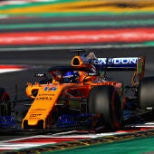 Fernando Alonso corre sobre el trazado