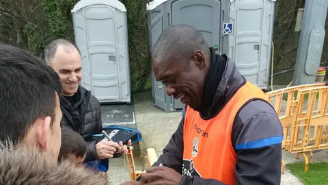 Clarence Seedorf Busca su primera victoria en Girona
