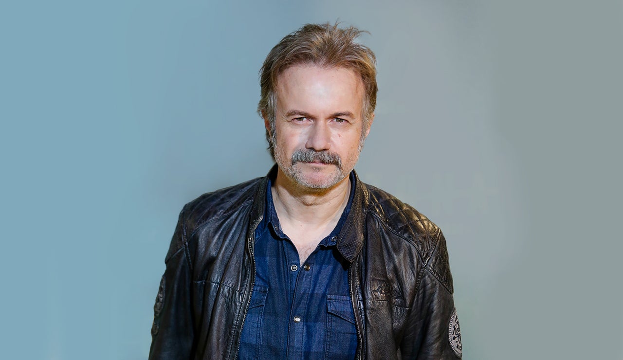 Tristán Ulloa, a Pérez Reverte sobre las ayudas al cine: "Películas basadas en obras tuyas recibieron dinero público" Tristán Ulloa, a Pérez Reverte sobre las ayudas al cine: "Películas basadas en obras tuyas recibieron dinero público"