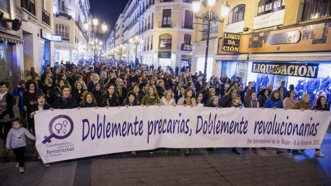 Concentraci&oacute;n en Zaragoza para defender la igualdad en el D&iacute;a Internacional de la Mujer
