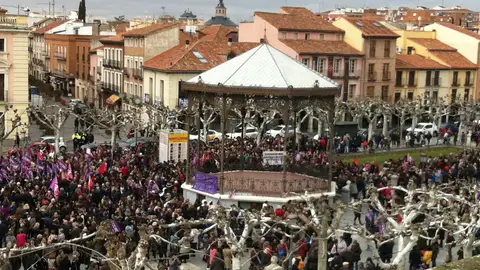 Huelga 8 M Plaza de Cervantes de Alcalá de Henares