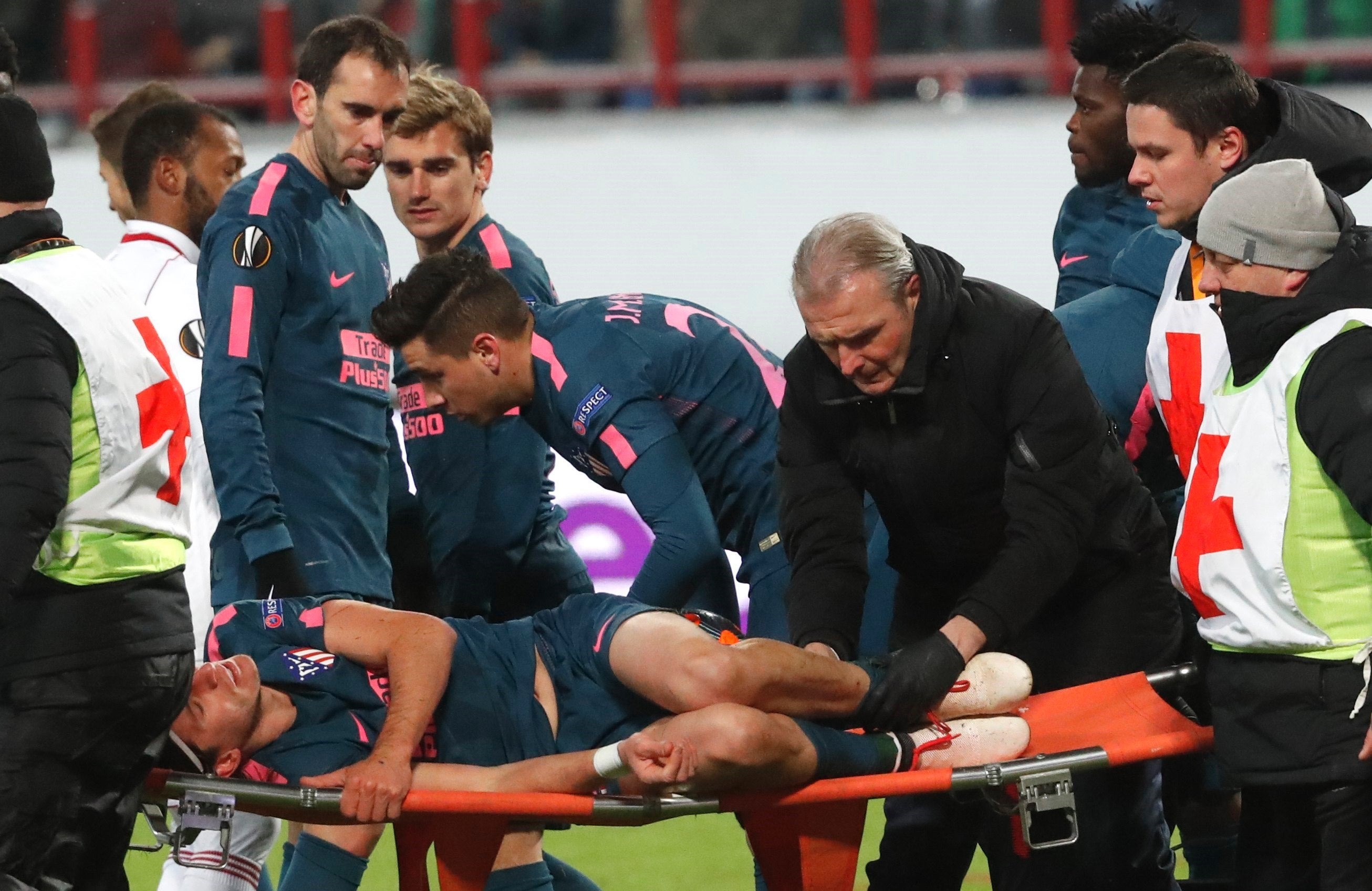 Filipe Luis sufre una fractura de peroné y estará dos meses de baja Filipe Luis sufre una fractura de peroné y estará dos meses de baja