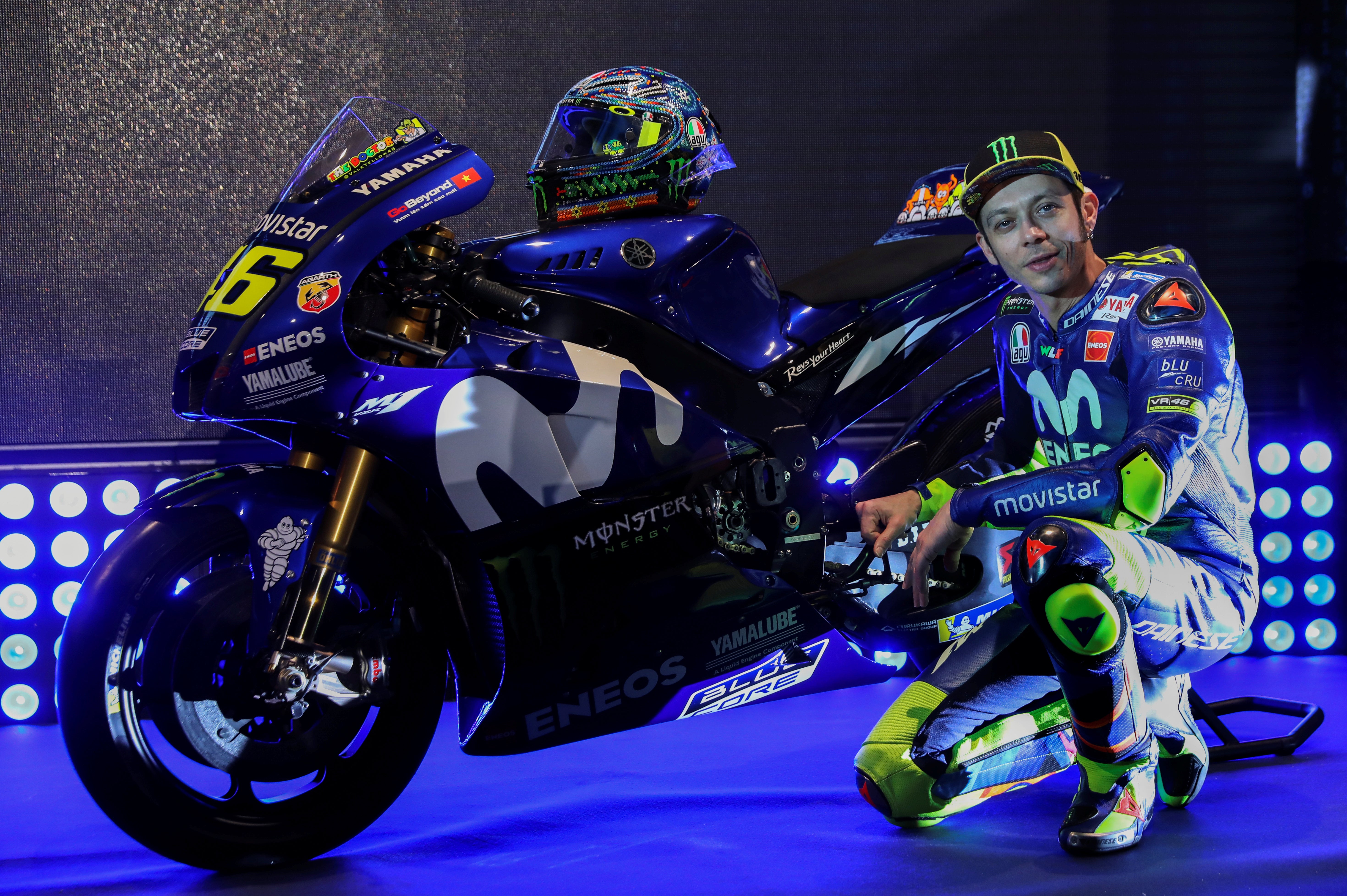 Valentino Rossi renueva por dos años con Yamaha Valentino Rossi renueva por dos años con Yamaha