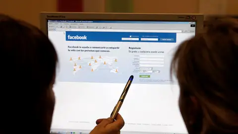 Facebook Facebook