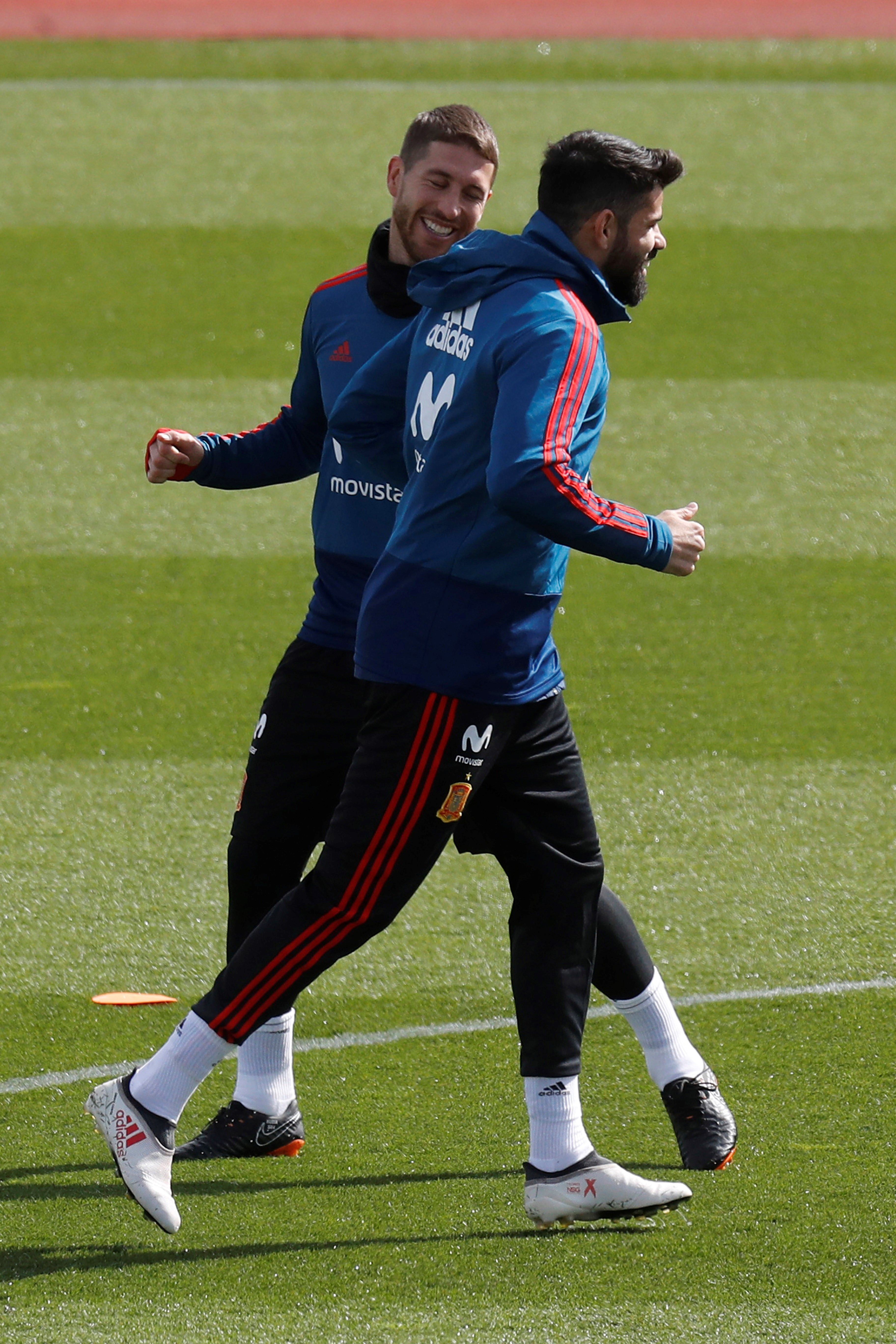 España prepara sin Piqué el amistoso ante Alemania España prepara sin Piqué el amistoso ante Alemania