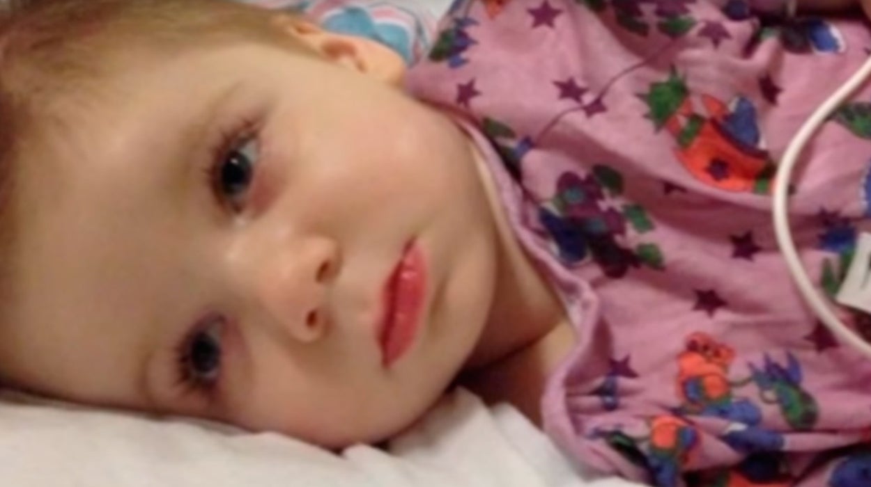 La lucha de Tripp: Muere tras luchar 5 años contra los daños cerebrales que le causó la caída de una rama en la guardería La lucha de Tripp: Muere tras luchar 5 años contra los daños cerebrales que le causó la caída de una rama en la guardería