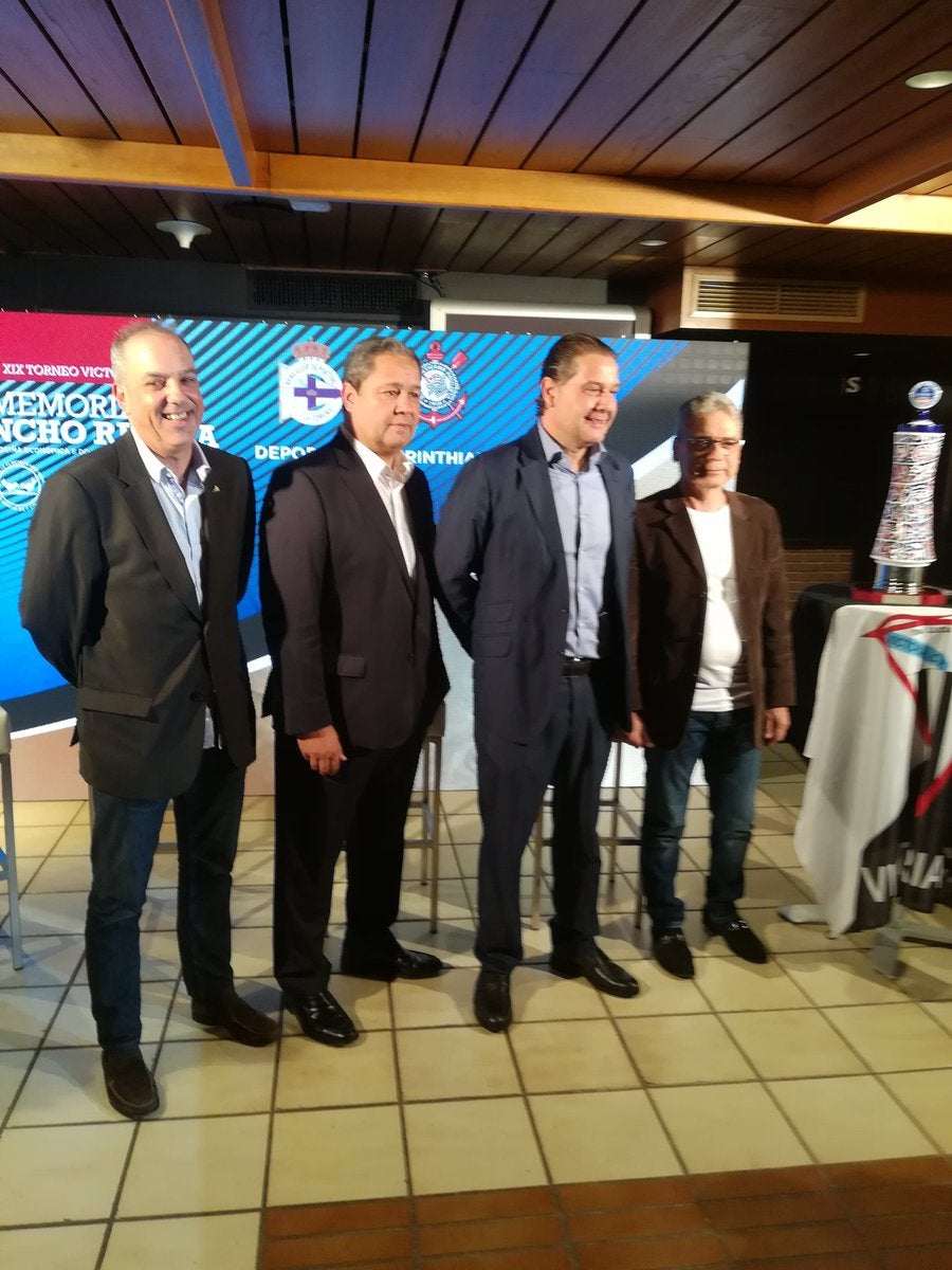 Loira ficha a Juan Vázquez, presi del Victoria, y Martí prescinde de Christian Santos para Zaragoza Loira ficha a Juan Vázquez, presi del Victoria, y Martí prescinde de Christian Santos para Zaragoza