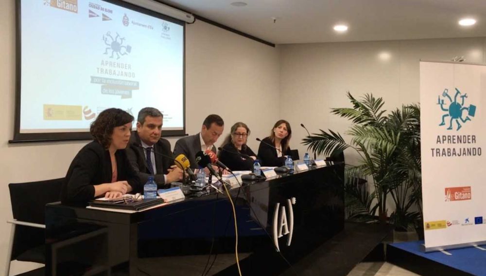 Presentación del programa formativo en El Corte Inglés de Elche